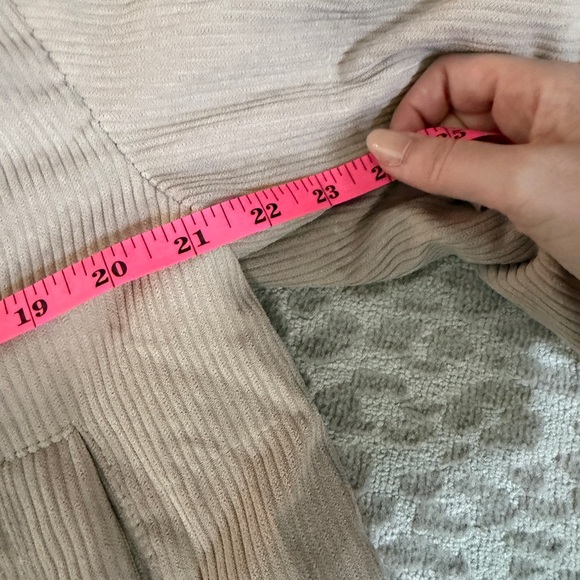 Puffy Jacket Size Small - Picture 4 of 5